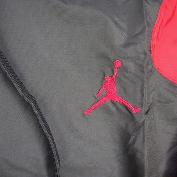 Nike Air Jordan Retro 1 Woven Jacket Black Red Men Basketball - Picture 4 of 11